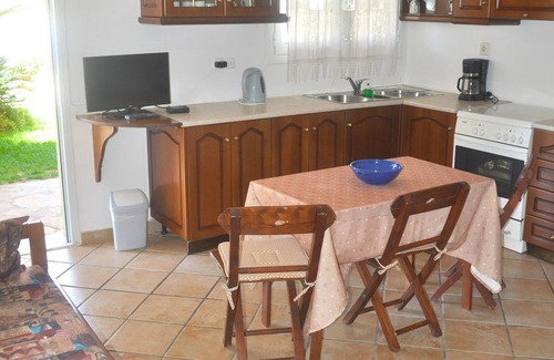 Sinarades Apartment | Quiet villa on Pelekas beach with 3 apartments and panoramic sea views