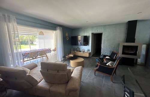 Venejan House | Quiet villa with pool