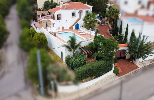 La Font d'en Carros Villa | Quietly situated Villa with panoramic views, and private pool, free wifi