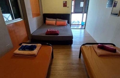 Kampung Lintang Bed & Breakfast | QuiikCat