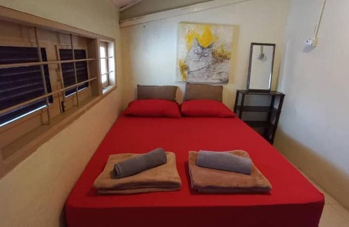 Kampung Lintang Bed & Breakfast | QuiikCat