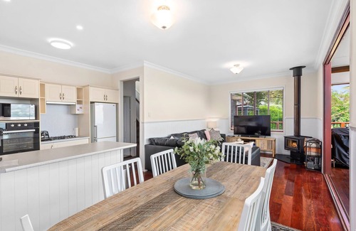 Ravensbourne Ski Chalet | Quingilli Luxury Chalet 3 Bedrooms