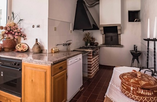 Mogadouro House | Quinta da Vela - Four Bedroom House, Sleeps 8