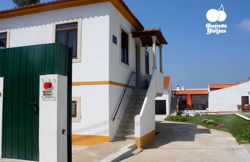 Maiorga Cottage | Quinta das Ginjas - Private Cottage with swimming pool at Alcobaça
