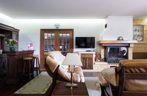 Sever do Vouga House | Quinta do Souto - Pool House With Tennis Court