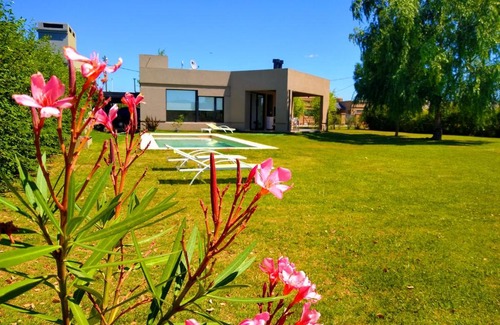 Mercedes House | Quinta Mercedes ba