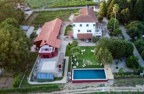 Moncao Apartment | Quinta Vila Nova | Apartamento das Camélias | Agrotourism | Rural Environment