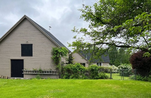 Moultonborough House | Quintessential NE Farmhouse Very Close To Castle In The Clouds