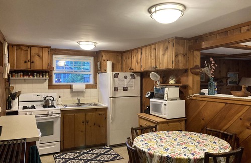 Popponesset Cottage | Quintessential Popponesset Beach Cottage - 2 Blocks to Beach