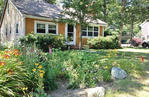 Popponesset Cottage | Quintessential Popponesset Beach Cottage - 2 Blocks to Beach