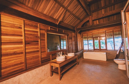 Thach Ha Hotel | Quynh Vien Resort
