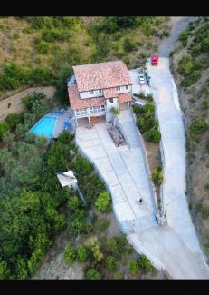 Sakës Apartment | Qyteza Guest House & Camping
