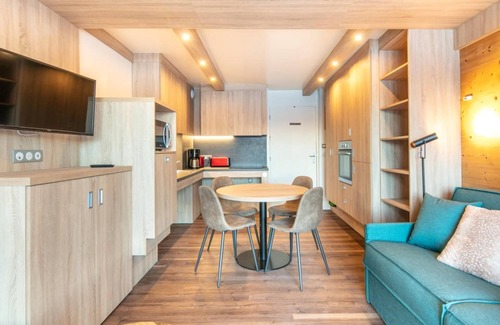 Doucy-Combelouviere Apartment | Résidence Beauregard 2P6N