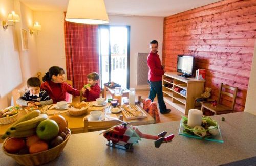 Font-Romeu-Odeillo-Via Apartment | Résidence Goélia Le Domaine de Castella