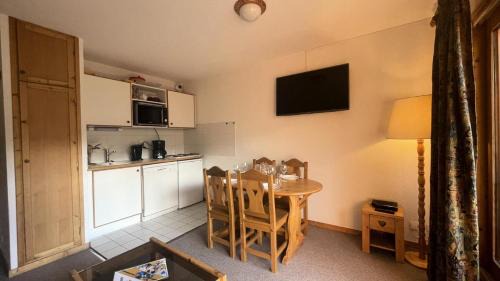 Meribel Centre Apartment | Résidence Le Cristal - Appartement 2 pièces 4 personnes situé à Méribel centre avec piscine extérieure et proche des commerces MAE-2134