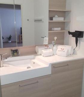 Bezannes Apartment | Résidence Séniors Domitys Les Hautes Feuilles