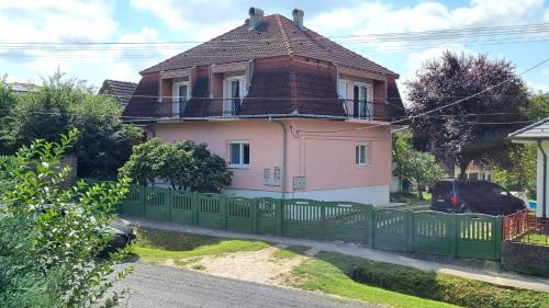 Nagykanizsa Apartment | Rózsa apartman
