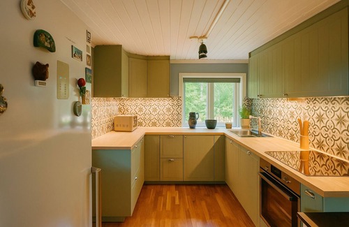Sodertalje House | Röd Stuga By Falunio
