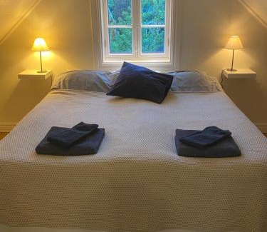 Hallstahammar House | Röda huset