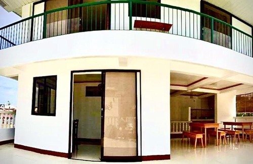Manoc-Manoc House | R House Boracay