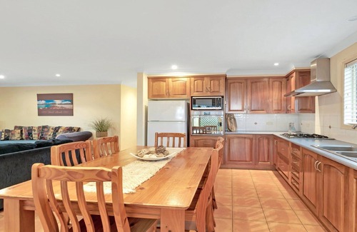 Wooli House | R & J's Paradise, TOP NOTCH