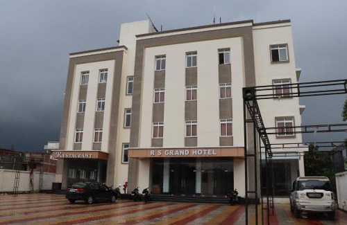 Robertsganj Hotel | R.S GRAND HOTEL