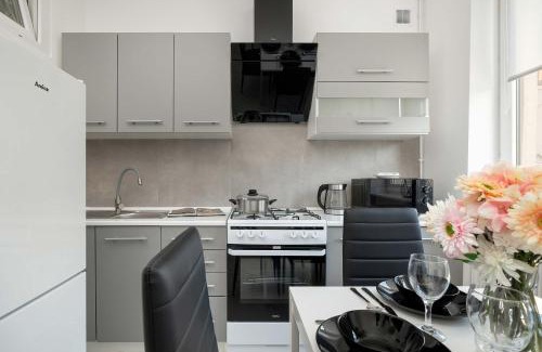 Zaspa Apartment | Racławicka Modern Studio for 4 Guests Gdańsk by Noclegi Renters