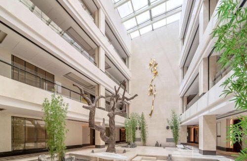 Caidian District Hotel | Radisson Blu Hotel Wuhan ETD Zone
