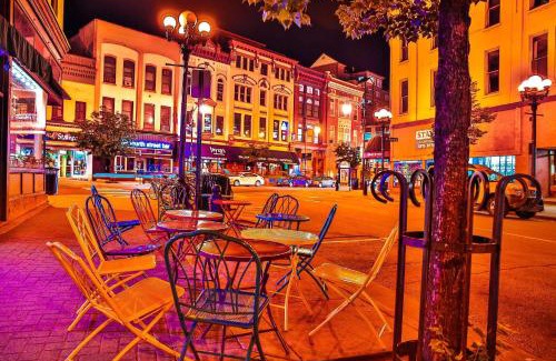 Historic Downtown La Crosse Hotel | Radisson Hotel La Crosse