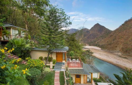 Amkholi Hotel | Raga on the Ganges, Rishikesh