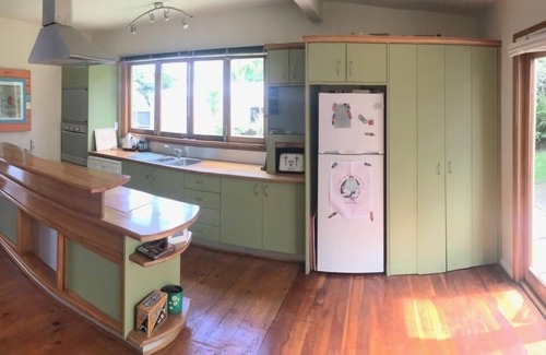 Raglan House | Raglan Delightful Kiwiana Bach
