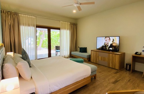 Kudafares Hotel | Rahaa Resort Maldives