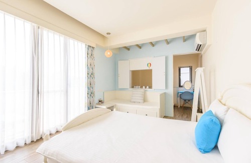 Jiji Bed & Breakfast | Rainbow Field House