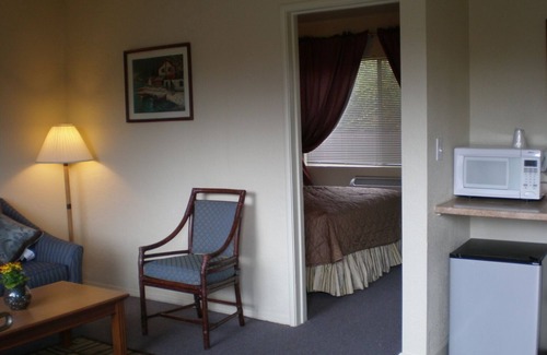 Lakeport Apartment | Rainbow Lodge