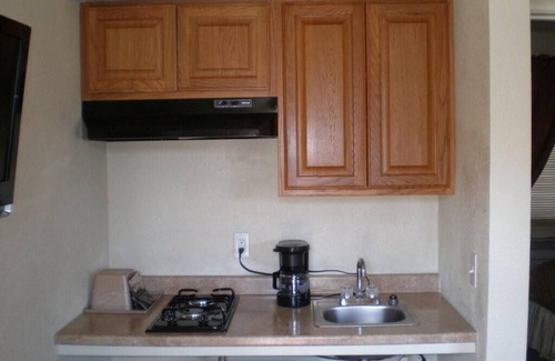 Lakeport Apartment | Rainbow Lodge