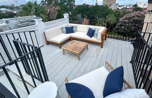 South of Broad Apartment | Rainbow Row Pied-A-Terre