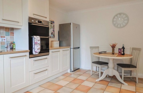 West Buckland Cottage | RAINBOW VIEW, pet friendly, character holiday cottage in Churchinford