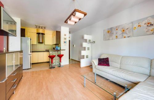 Sopot Apartment | Rainbow with terrace by OneApartments