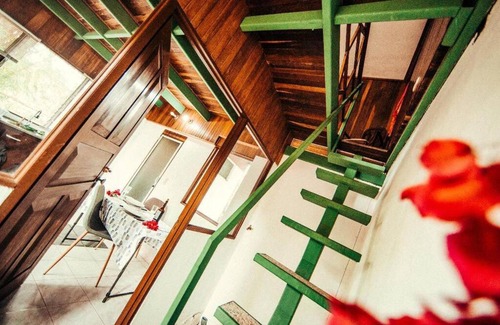 Escazu House | Rainforest Cabin in Escazu. Best of both words