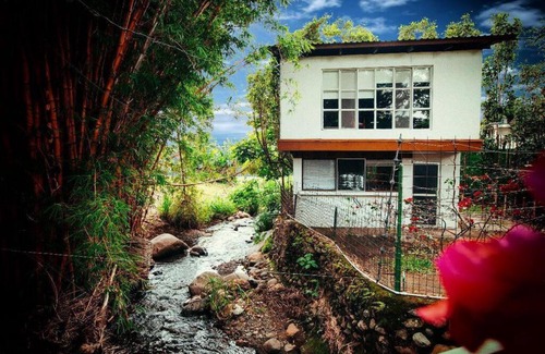 Escazu House | Rainforest Cabin in Escazu. Best of both words