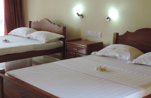 Kotapola Hotel | Rainforest Lodge