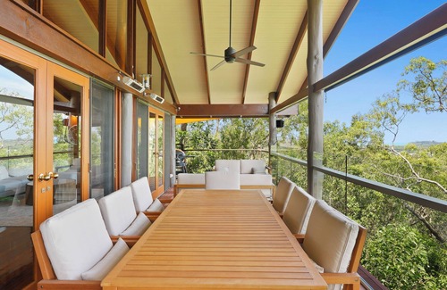 Smithfield House | Rainforest Treehouse Sanctuary