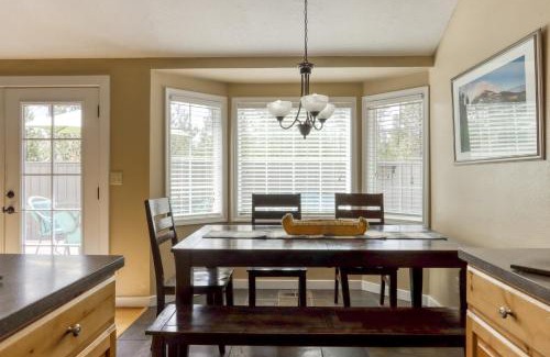 Deer Park House | Rainier Rest Stop