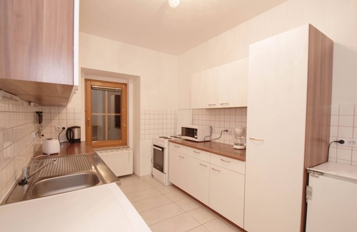 Pressbaum Apartment | Raisa 4 rooms Terraces Apartment with garden