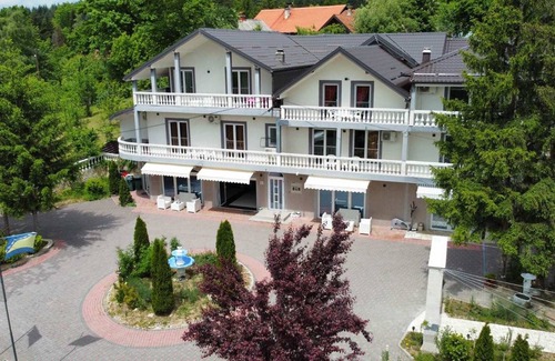 Sarajevo Apartment | Rakovica Resort - Apartment with Shared Pool 4