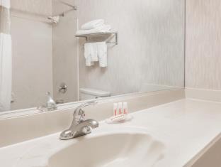West Park Community Hotel | Ramada by Wyndham Bakersfield