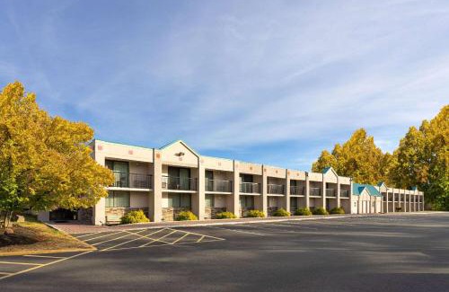 Parsippany Hotel | Ramada by Wyndham Parsippany