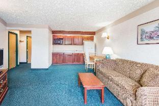 Strasburg Hotel | Ramada by Wyndham Strasburg Dover