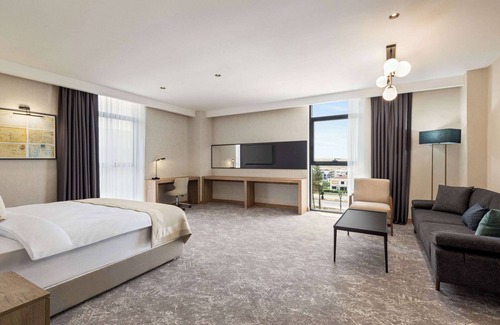 Batman Hotel | Ramada Plaza By Wyndham Batman