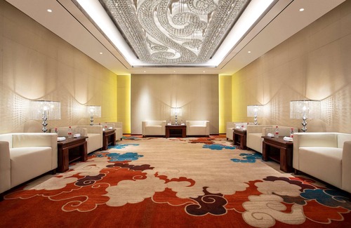 Zhengzhou Hotel | Ramada Wyndham Zhengzhou Xinzheng